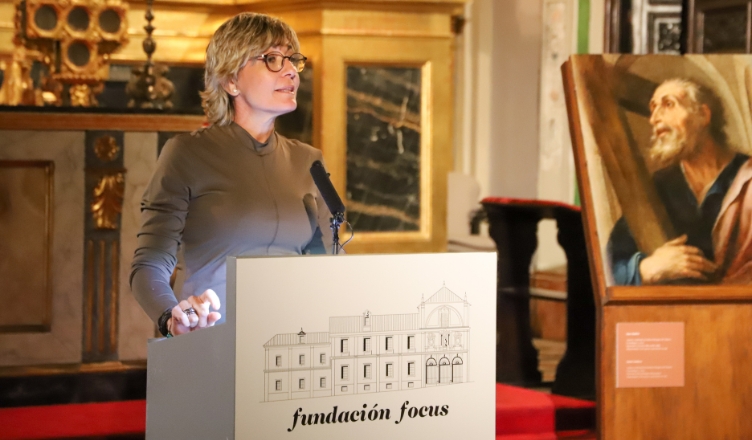 Emma Camarero en la presentacion de la restauracion de las tablas barrocas en la Fundacion Focus