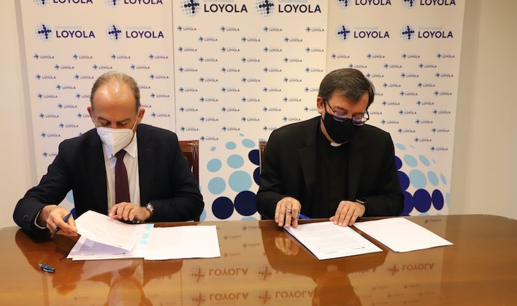 Firma Loyola UCU 3