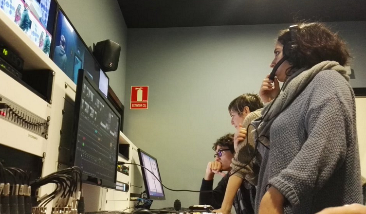 Grado en ADE y Comunicación