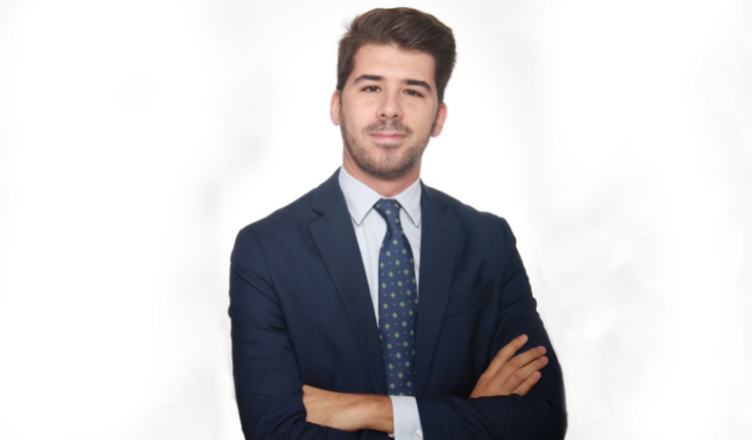 “En el máster nos enseñan a desarrollar el trabajo real con simulaciones de juicios o negociaciones de convenios colectivos”