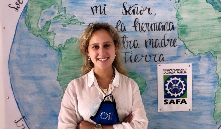 La alumni María Capilla, ha finalizado el Máster Universitario en Formación del Profesorado y trabaja en el Colegio SAFA Blanca Paloma