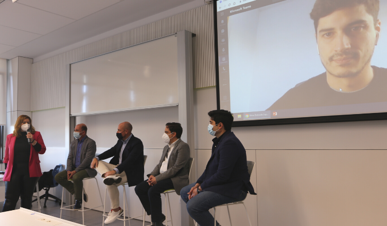La innovación tecnológica ofrece a los docentes la oportunidad de impartir una enseñanza más personaliza, flexible y efectiva