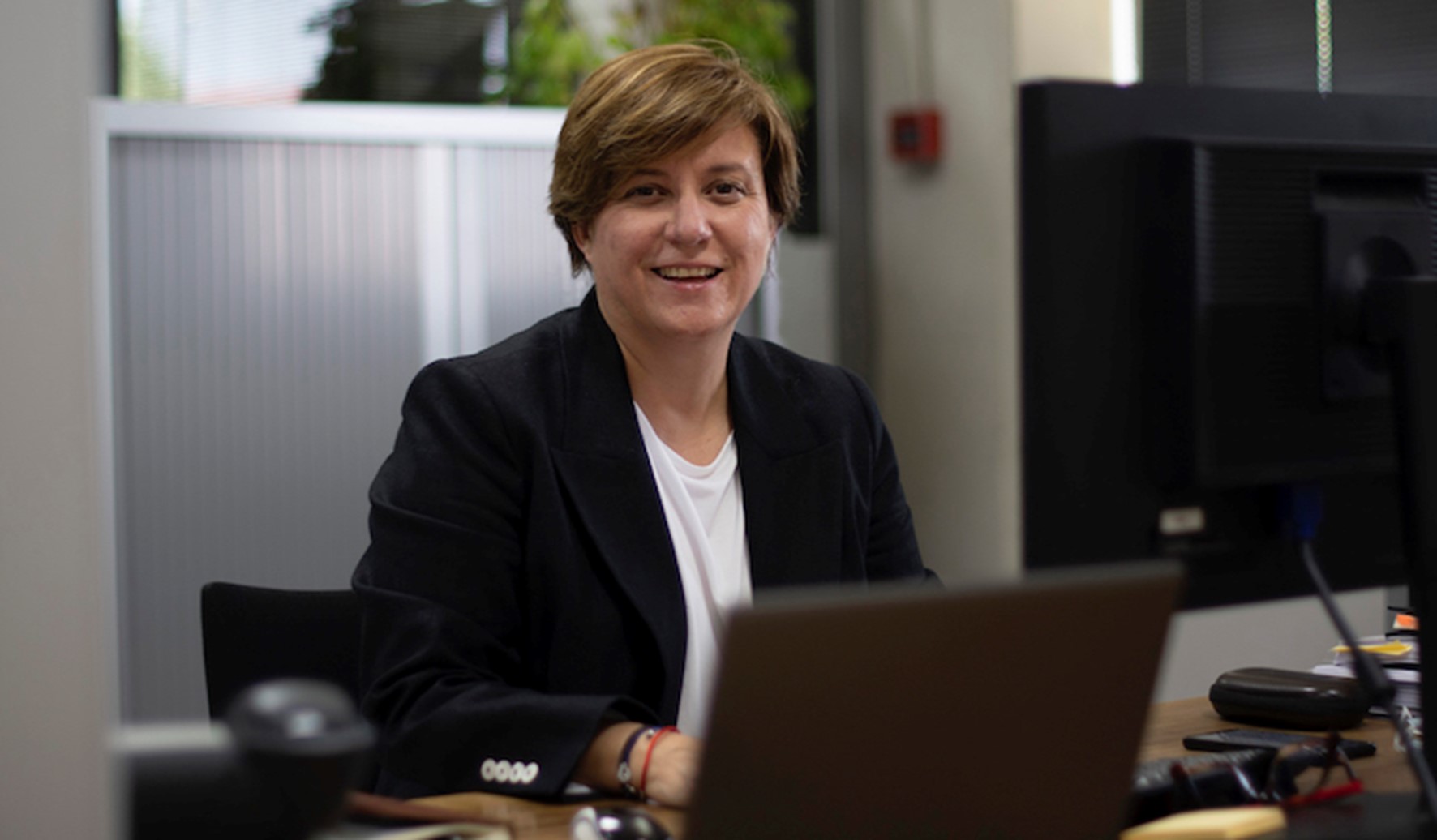 Dora Casal, directora ejecutiva de Roberto Verino: «Es muy importante que la formación que recibas este enfocada al mercado objetivo en el que te gustaría trabajar»