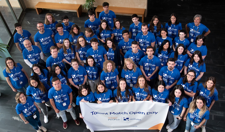 Estudiantes de Loyola participan en la final del Talent Match del Grupo Hotusa