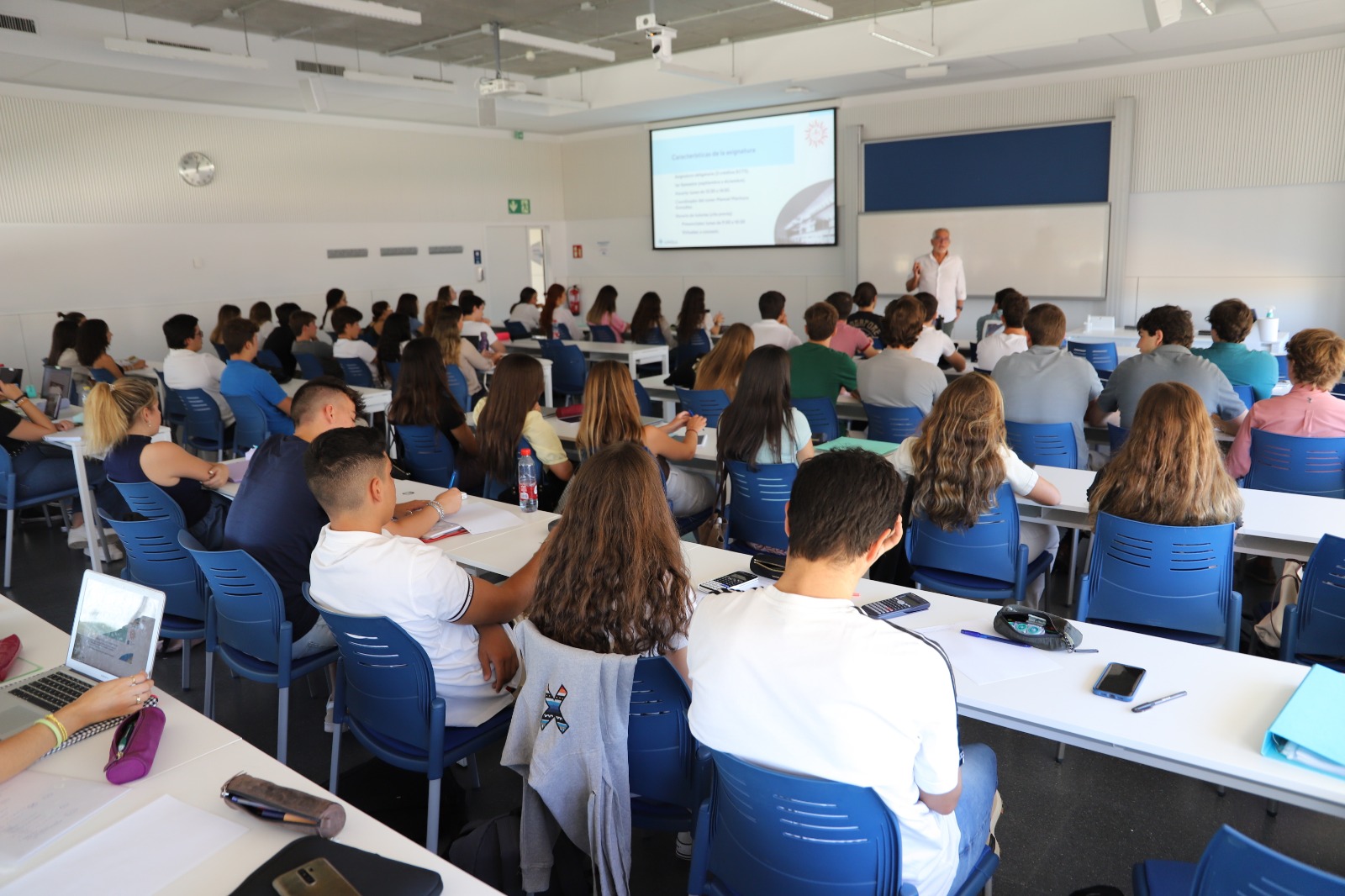 La Universidad Loyola inicia las clases del curso 22/23 con más de 1.200 nuevos estudiantes de grado 