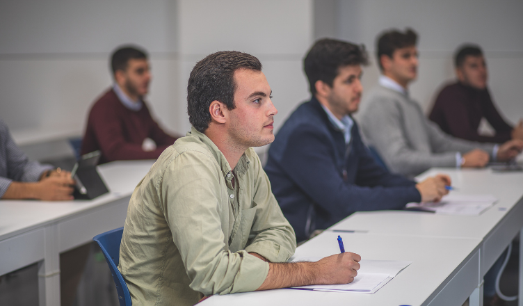 La Universidad Loyola amplía su oferta en el área jurídica de postgrado con una apuesta por la internacionalización y la transformación digital