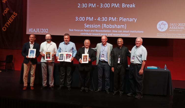 Loyola participa en la Asamblea de IAJU celebrada en Boston