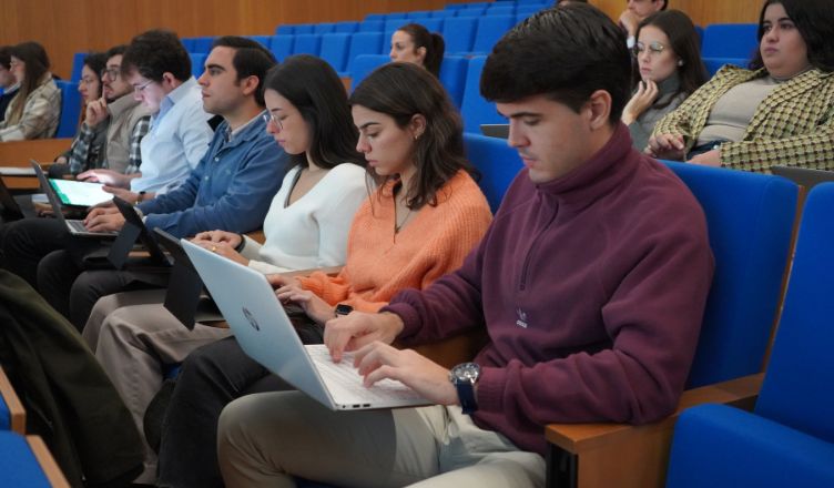 Publico asistente al seminario de compliance aplicado