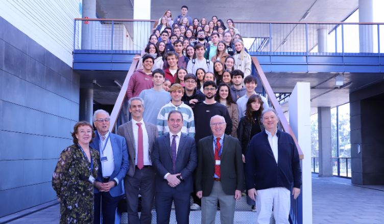 La Universidad Loyola inicia el curso del grado de Medicina en su campus de Sevilla