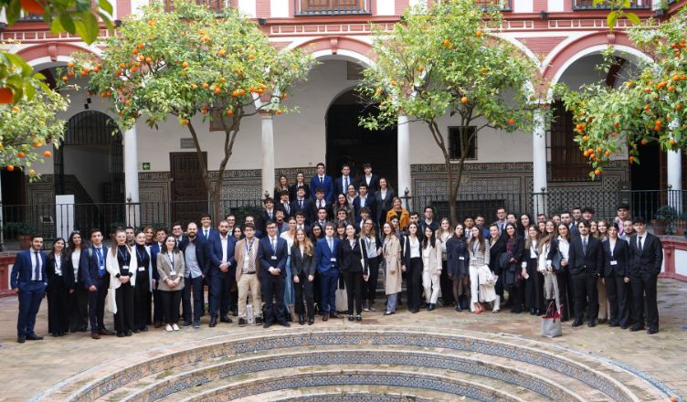 El Colegio Mayor Loyola gana la XVII Liga de Debate Universitario UNIJES