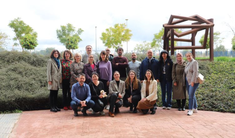 El Campus de la Universidad Loyola en Sevilla alberga la Reunión del Proyecto Europeo InterHei 