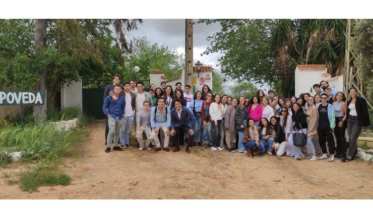Estudiantes de la asignatura 'Penología y derecho penitenciario' de la Universidad Loyola visitan la Comunidad Terapéutica Poveda 