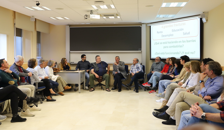 La presentación del Observatorio de Desigualdad de Andalucía sobre los datos de Córdoba abre un espacio de participación para representantes de las barriadas