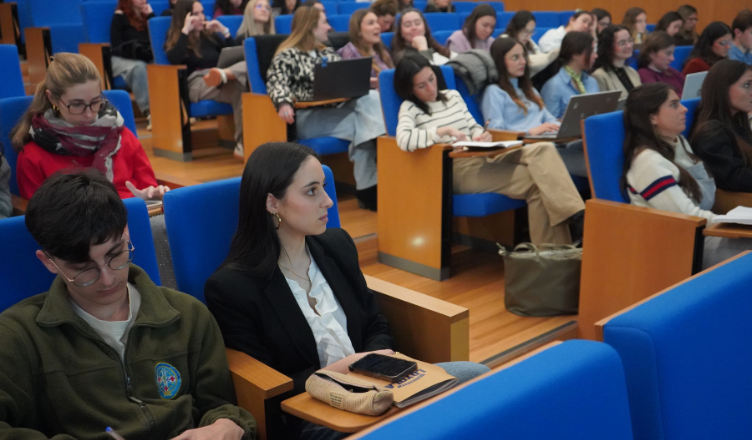 estudiantes en III jornada psicologia
