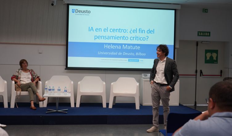 2helenamatute
