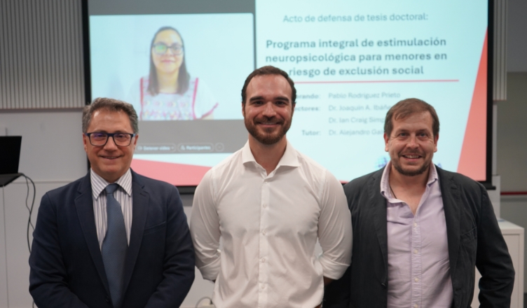 Una tesis de la Universidad Loyola avala el uso de la tecnología en intervenciones escolares para menores en riesgo de exclusión social