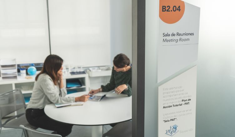 El Plan de Acción Tutorial (PAT) 2025-2026 refuerza el acompañamiento a los estudiantes de nuevo ingreso en la Universidad Loyola