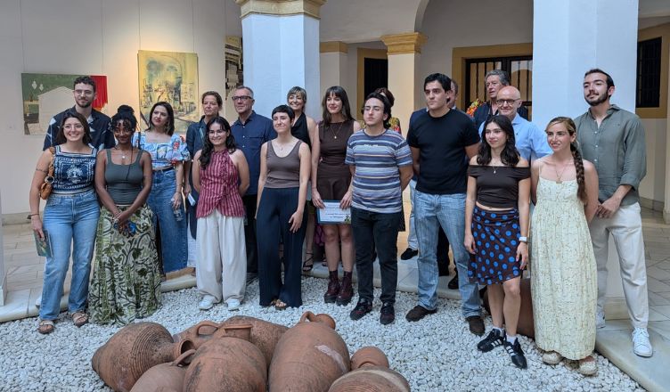 Paula López gana el VIII Certamen ‘Artistas Emergentes’ de la Universidad Loyola con su obra La Nuit de Cristal