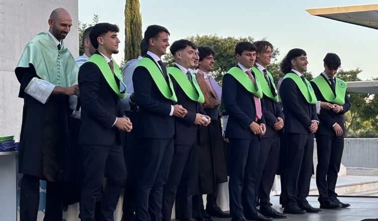 La Universidad Loyola gradúa a más de 1.000 estudiantes de la promoción 25/26
