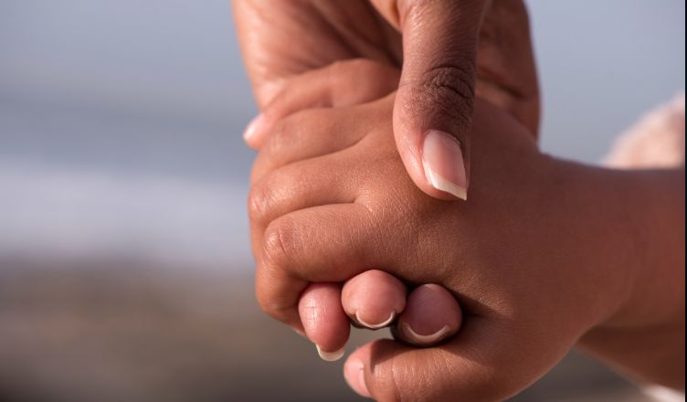 Ni castigar ni ceder al miedo: cómo enfrentarse a la violencia de hijos contra padres
