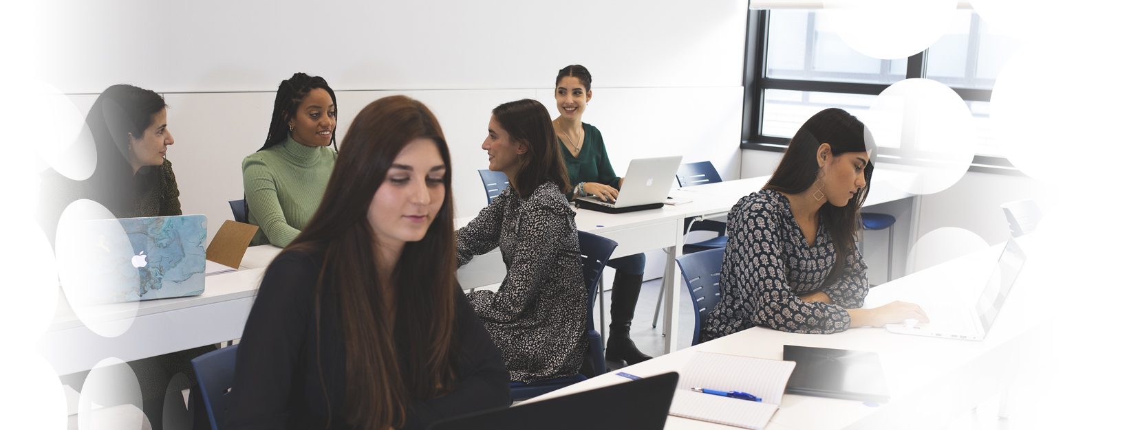 Estudiar un grado en Relaciones Internacionales y Comunicación