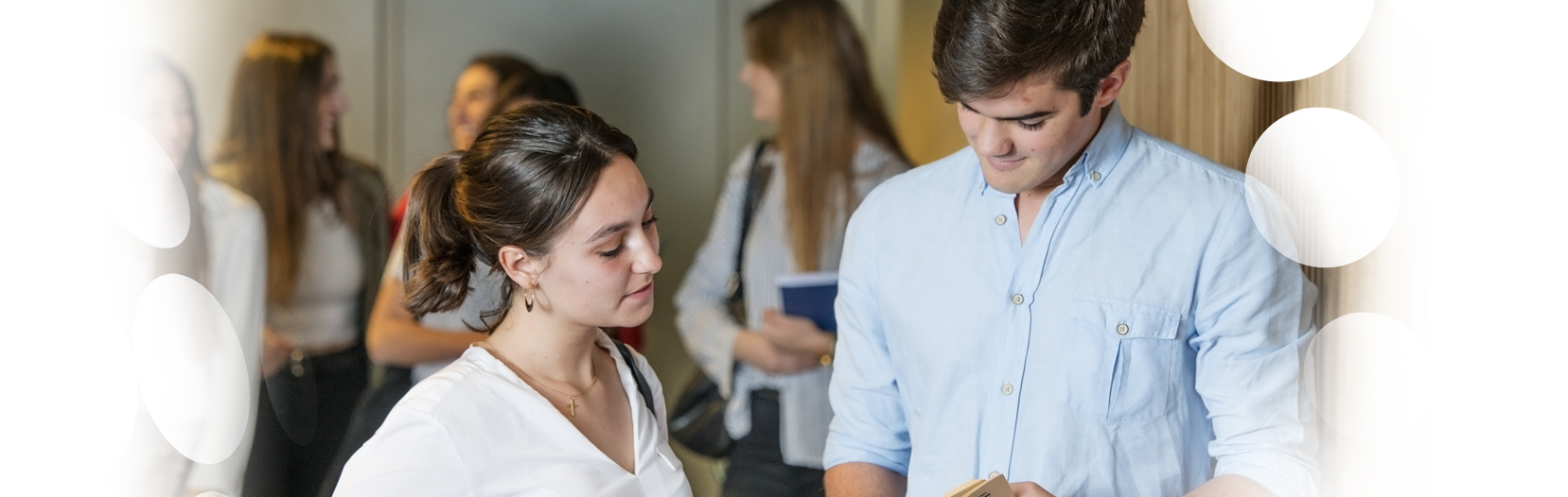 Estudiar un grado en Economía y Relaciones Internacionales