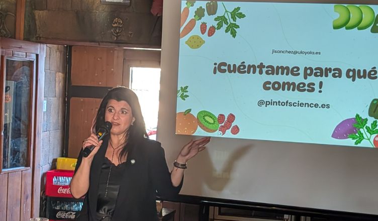 La Universidad Loyola participa en Pint of Science Sevilla con una charla sobre emociones y alimentación